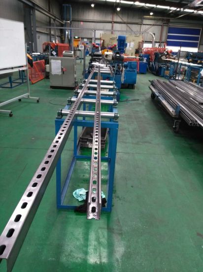 Formation solaire automatique de petit pain de contrefiche de nouveau de conception de Mitsubishi contrôle de PLC faite à la machine en Chine